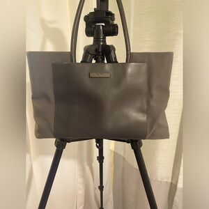 BAG- TUMI laptop/ipad carrier two-toned GRAY bag 15 x 9 can be laptop carrier.